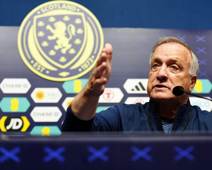 Dick Advocaat Returns to Scotland with Curaçao Ahead of World Cup