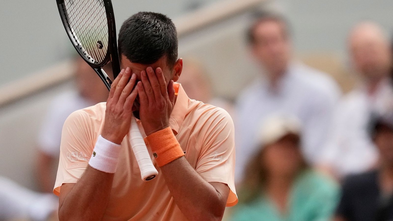Djokovic Stunned by Young Brazilian Fonseca at French Open