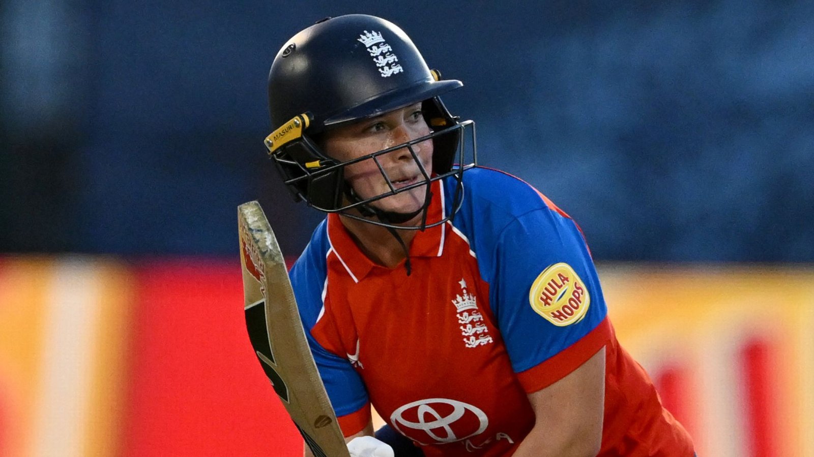 England and New Zealand Clash in Exciting Second T20 Match