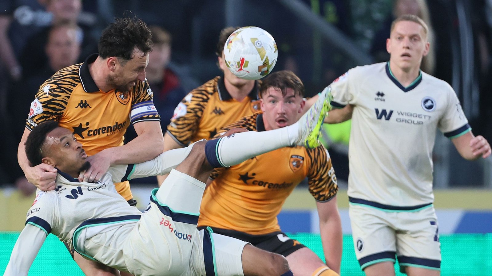 Hull and Millwall Share Spoils in Championship Play-Off Semi-Final