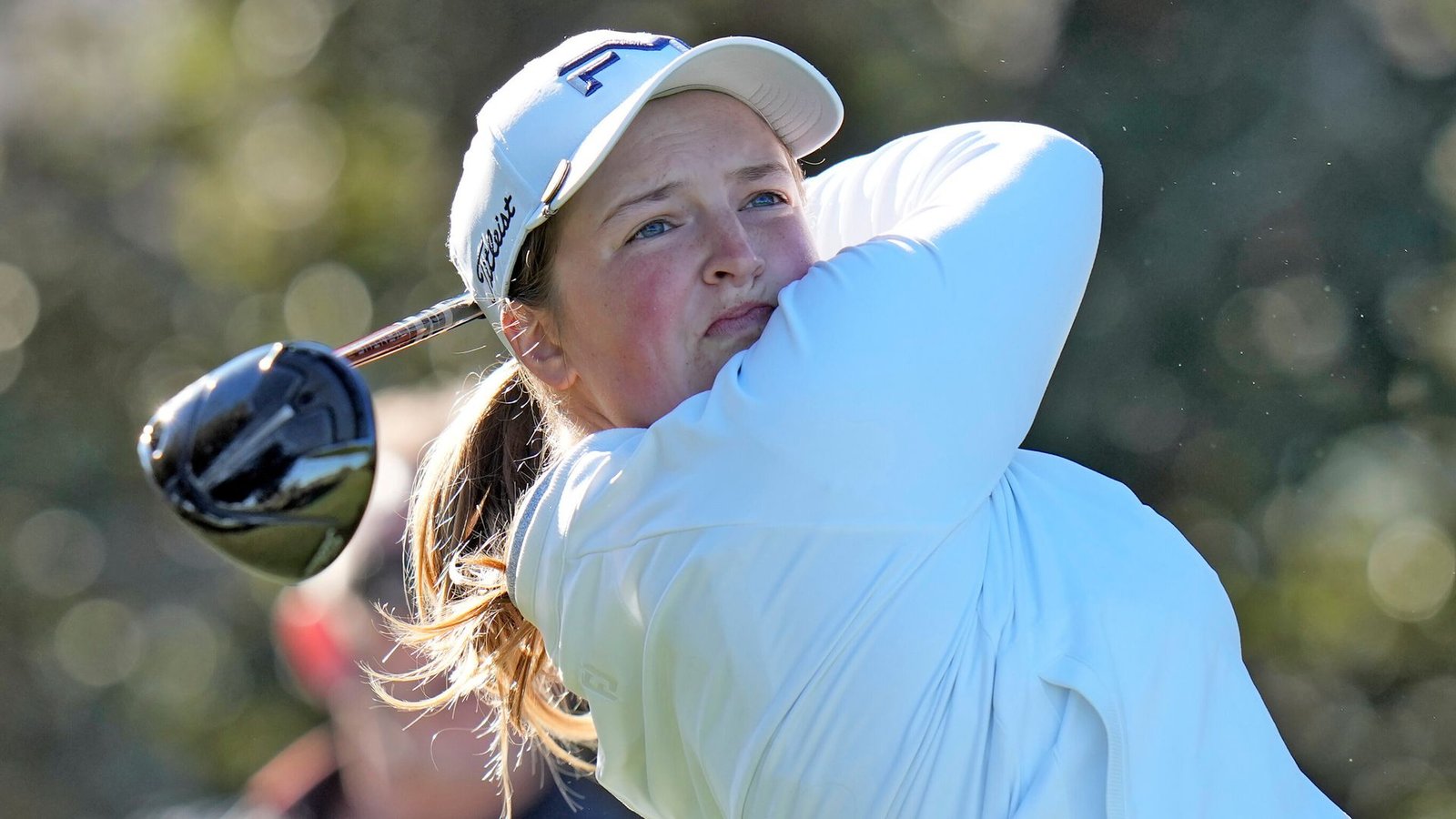 Lottie Woad Surges at Kroger Queen City Championship