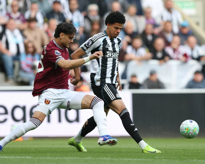 Newcastle Hosts West Ham in Premier League Clash