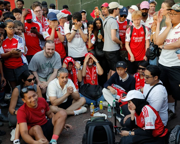 PSG Celebrates While Arsenal Fans Reflect on Heartbreak
