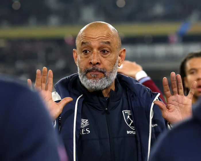 West Ham's Management at Odds Over Nuno Espírito Santo's Future