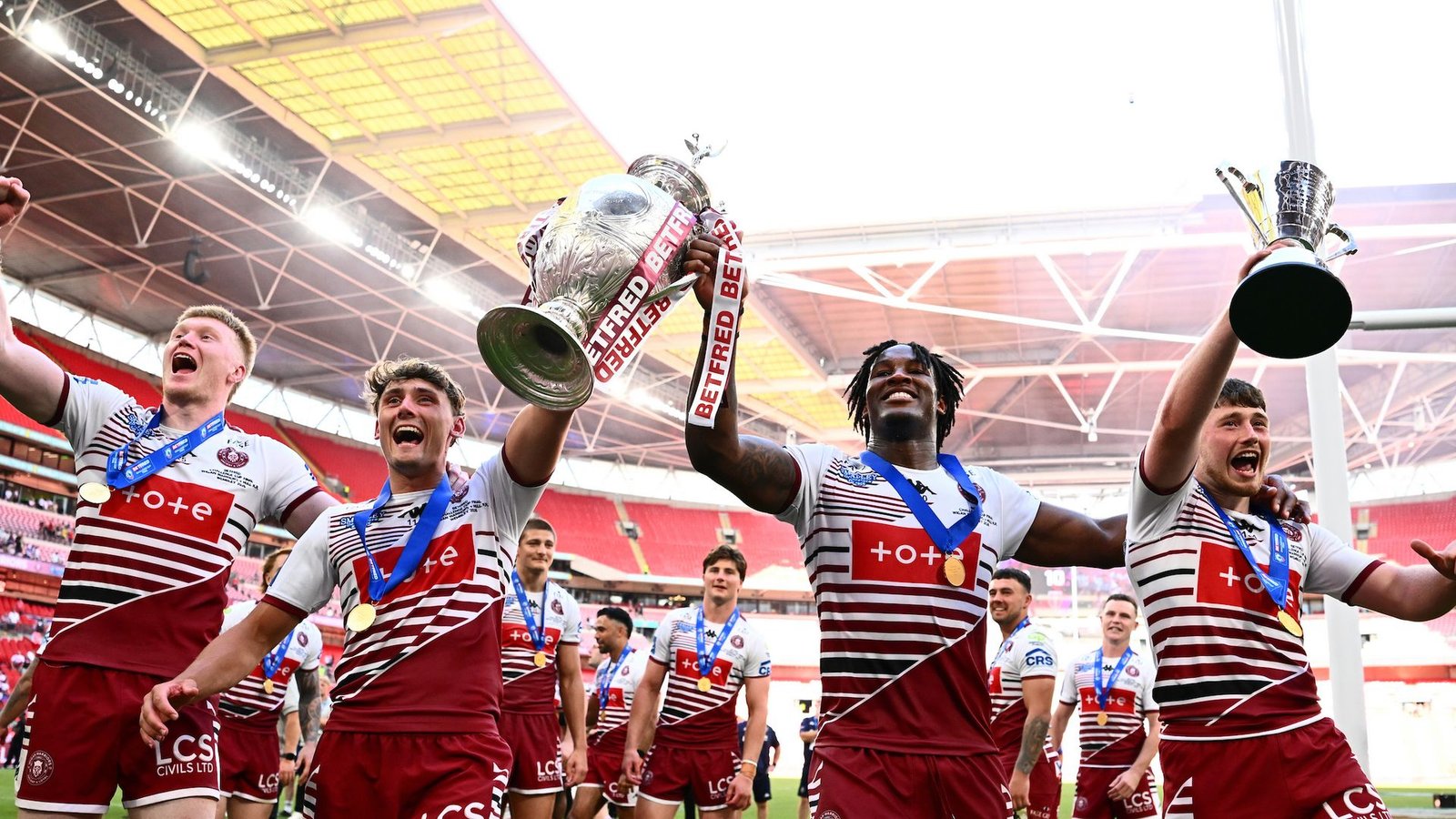 Wigan Warriors Celebrate Challenge Cup Victory with Passion