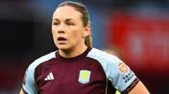 Aston Villa's Kirsty Hanson Poised to Sign with Tottenham