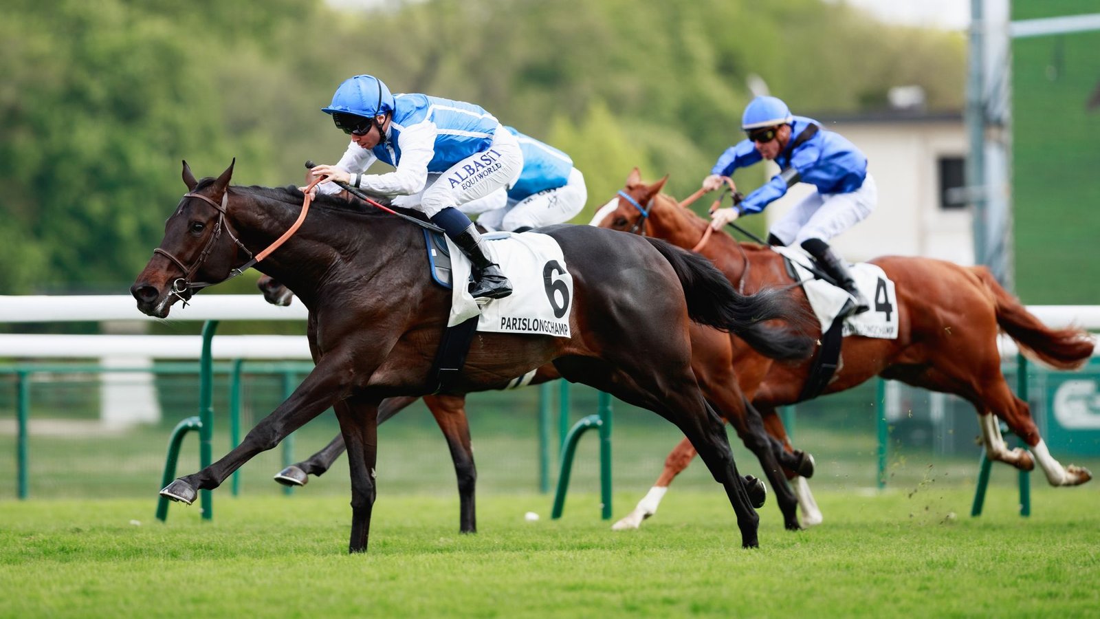 Exciting Racing Action at ParisLongchamp This Sunday
